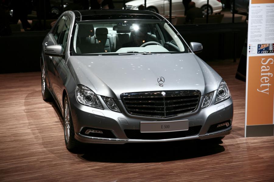  Mercedes-Benz E-Class 2010 года  (фото 58 из 128)